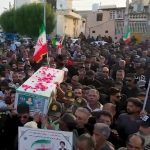 قشم در سوگ «سینا»؛ وداع باشکوه با کودک ۲ ساله و پدر و مادرش